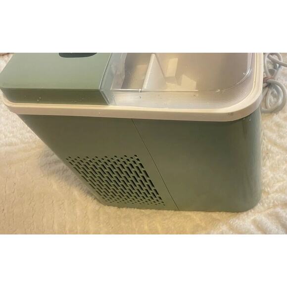 Orgo Products The Sierra Countertop Ice Maker, Bullet Shaped Ice Type, Excellent - Picture 8 of 9